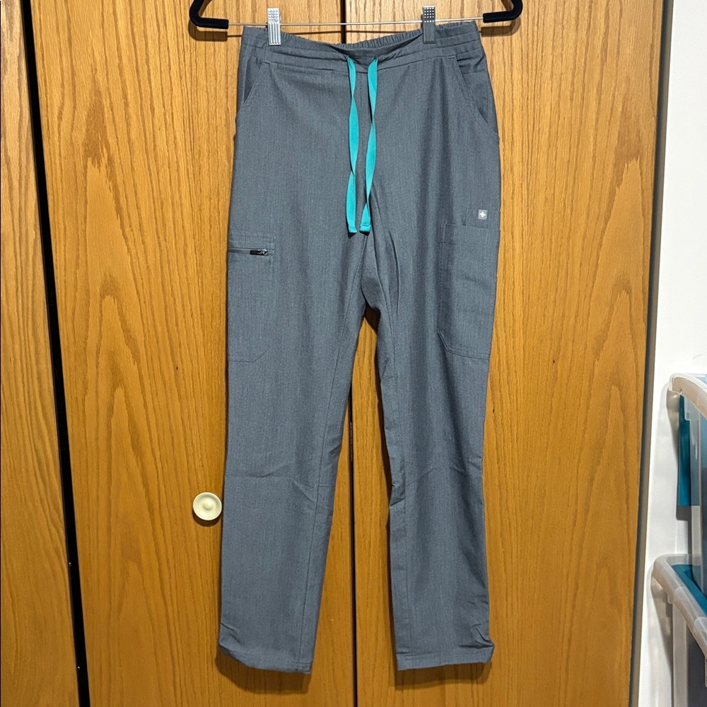 Figs women's XXS yola elastic waistband skinny scrub pants in graphite gray - Picture 2 of 8